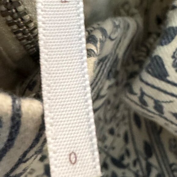 Free People Floral Print Cream & Black Mini Skirt With Back Zipper Size 0 - Picture 7 of 8